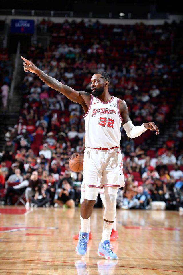 休斯敦火箭内部会议纪要流出：清晨远射贴柱，CBA季后赛使命明确，医务组通报恢复的简单介绍