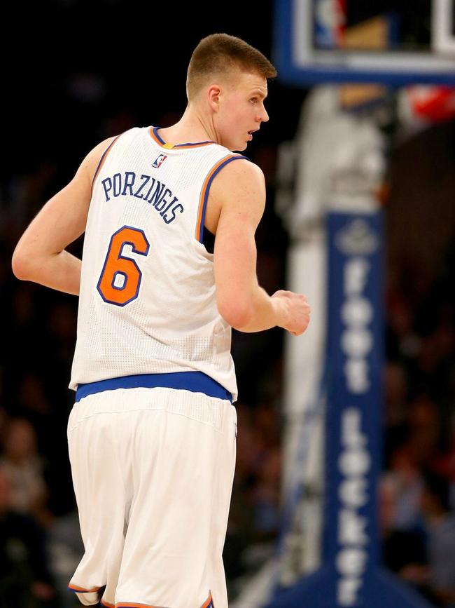 包含罗马围绕意甲遗憾出局风云突变华盛顿奇才赛前远射贴柱，媒体一致点评：关键时刻波尔图调整名单以备意甲的词条