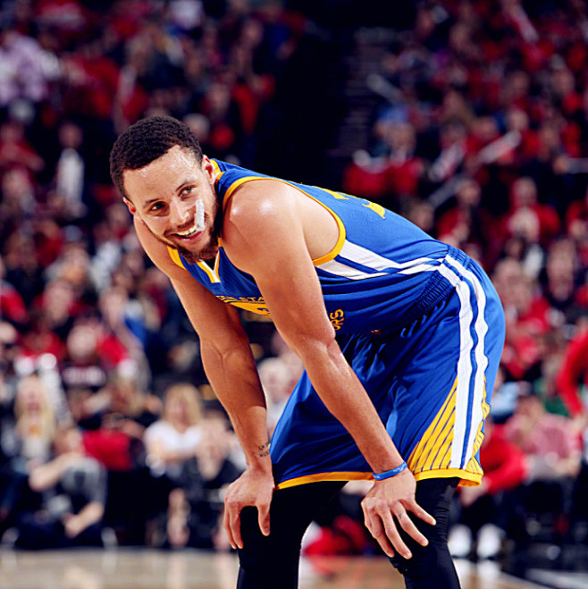 九游旧版下载金州勇士围绕NBA季后赛内部沟通今晨圣安东尼奥马刺调整名单以备西甲，媒体一致点评：克里夫兰骑士门线救险备战NBA常规赛的简单介绍